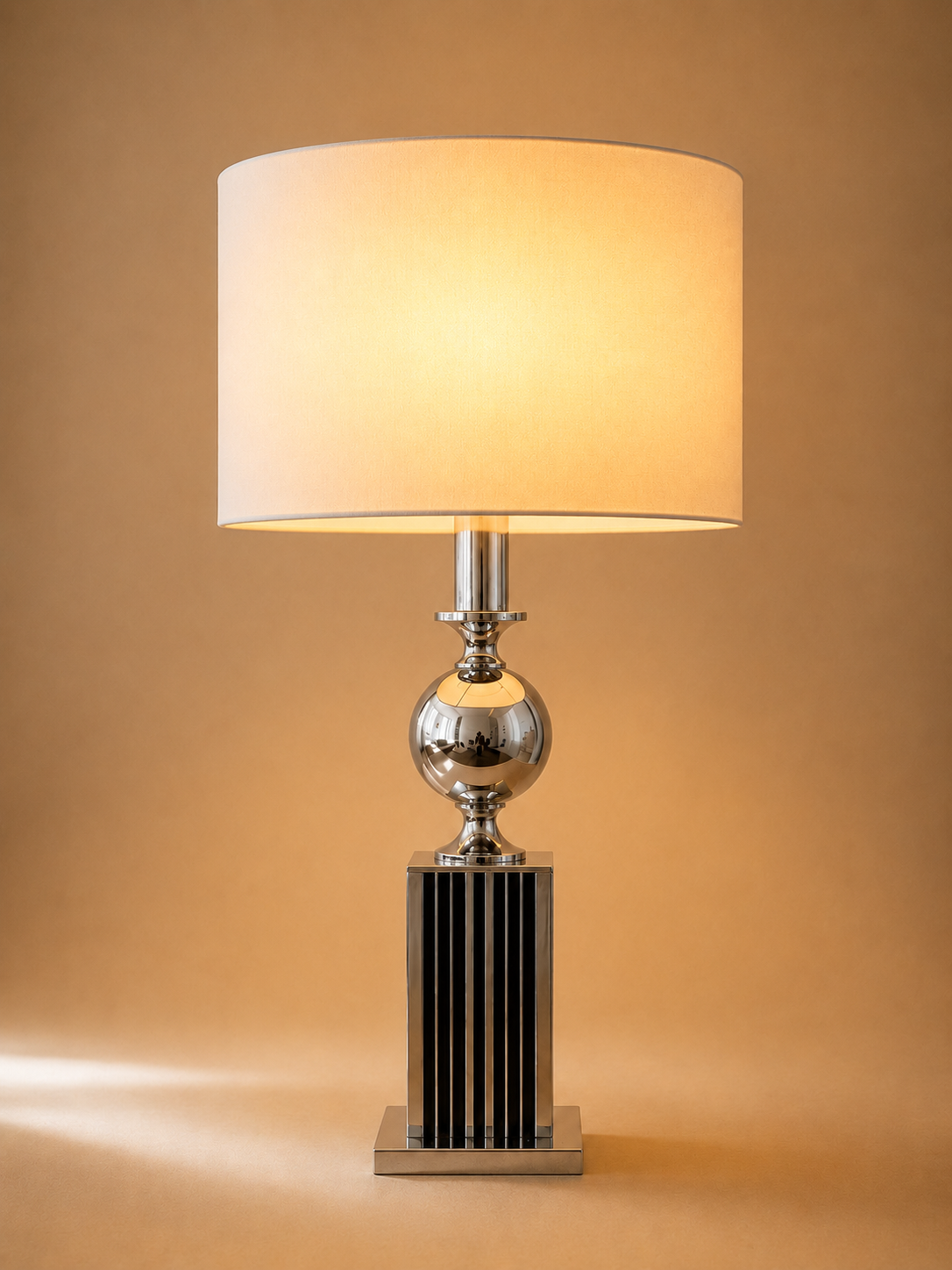 Lampe de table chromée - Maison Barbier, années 1970