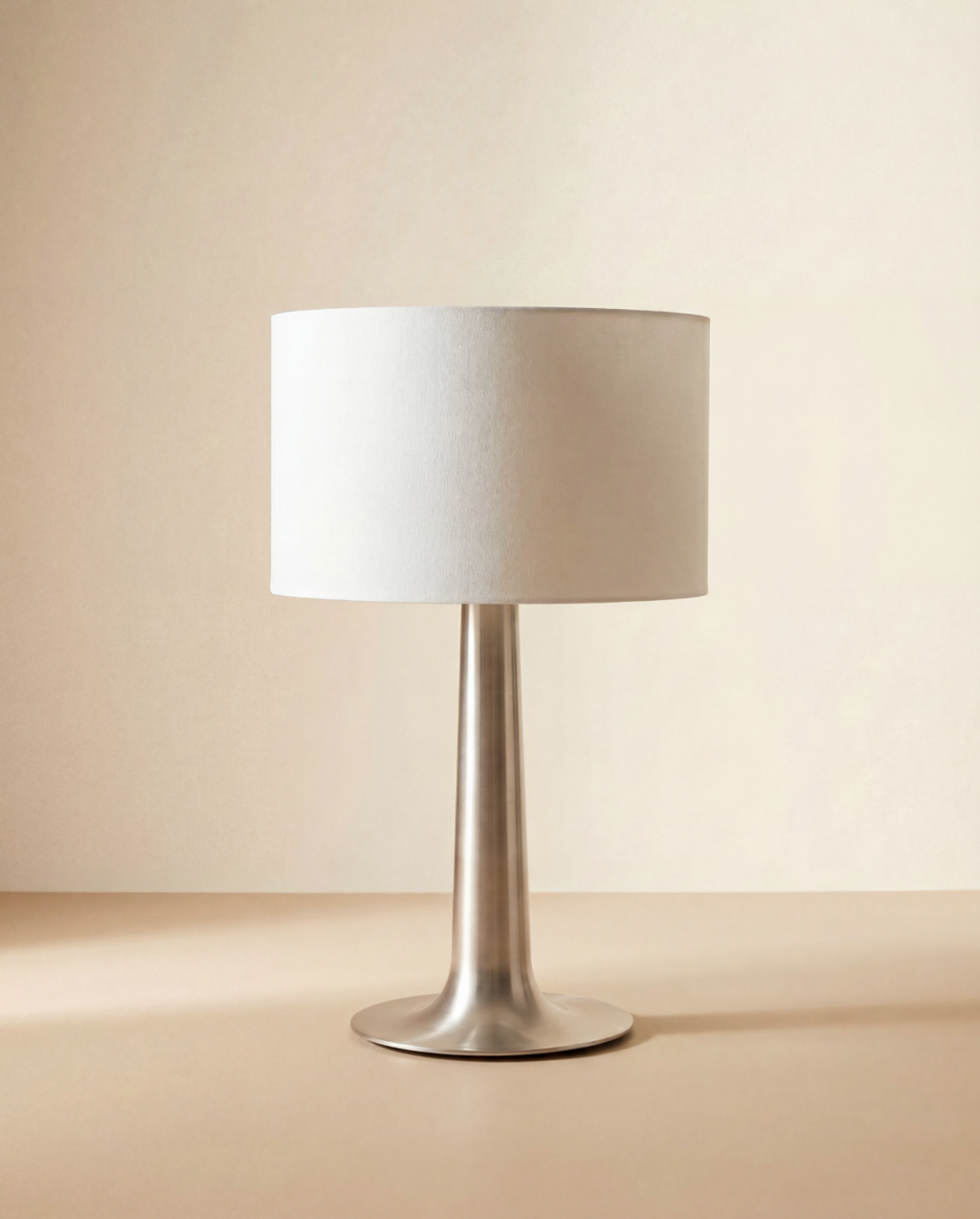 Lampe de table en aluminium brossé — RAAK, années 1970