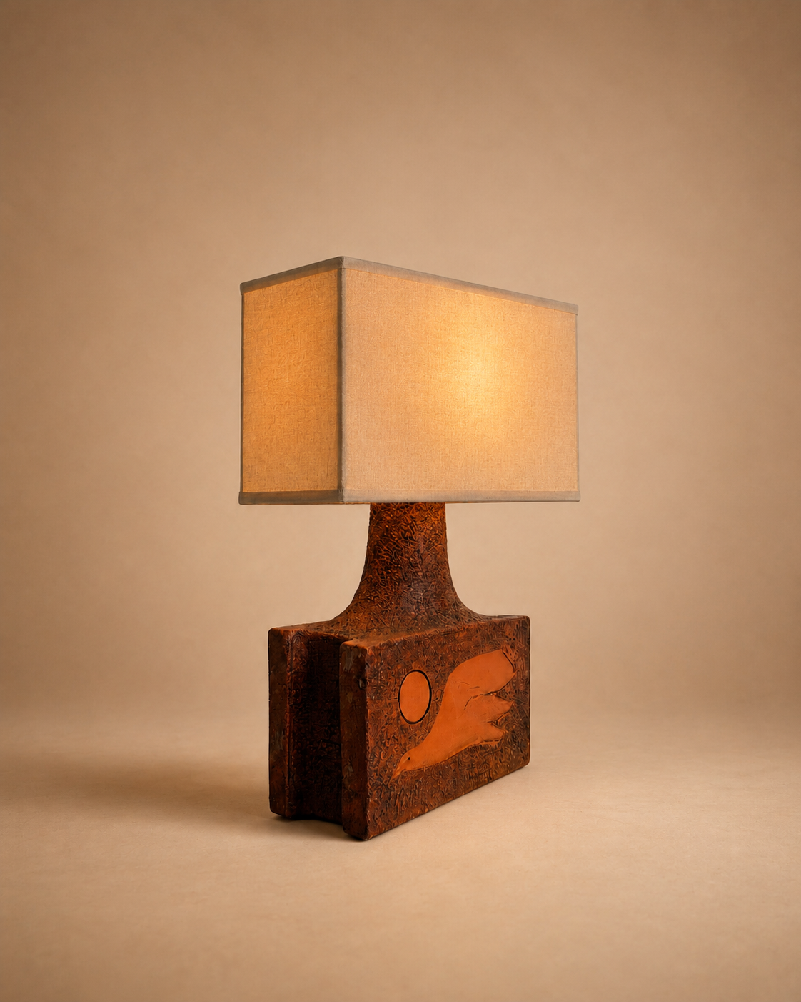 Paire de lampes de table en terre cuite sculptée — Reza Baharan