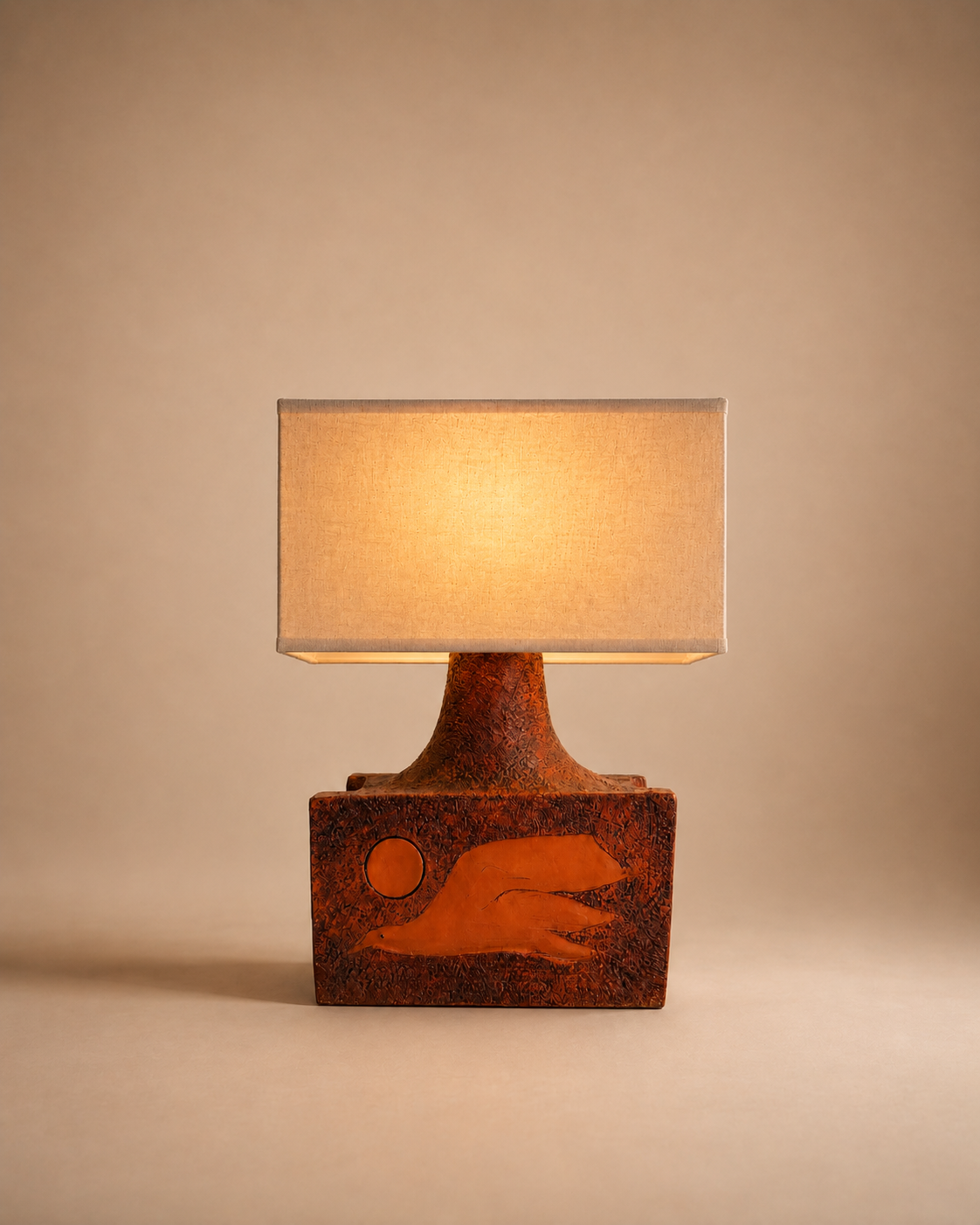 Paire de lampes de table en terre cuite sculptée — Reza Baharan