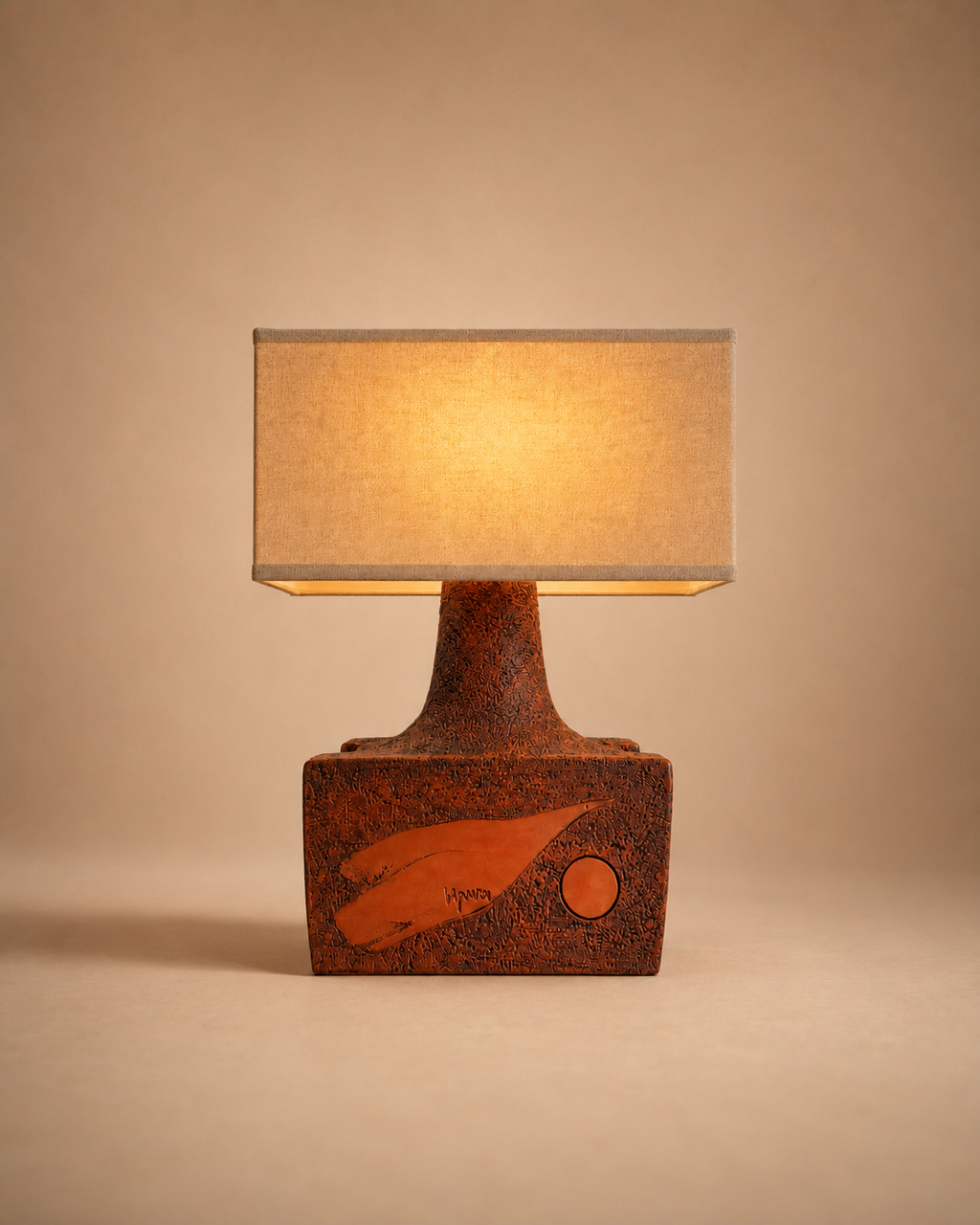 Paire de lampes de table en terre cuite sculptée — Reza Baharan