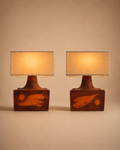 Paire de lampes de table en terre cuite sculptée — Reza Baharan